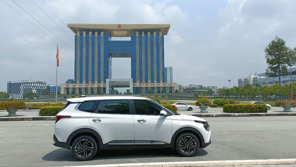 Thuê xe 7 chỗ đi Đồng Nai - Giải pháp lý tưởng cho nhóm bạn và gia đình lớn